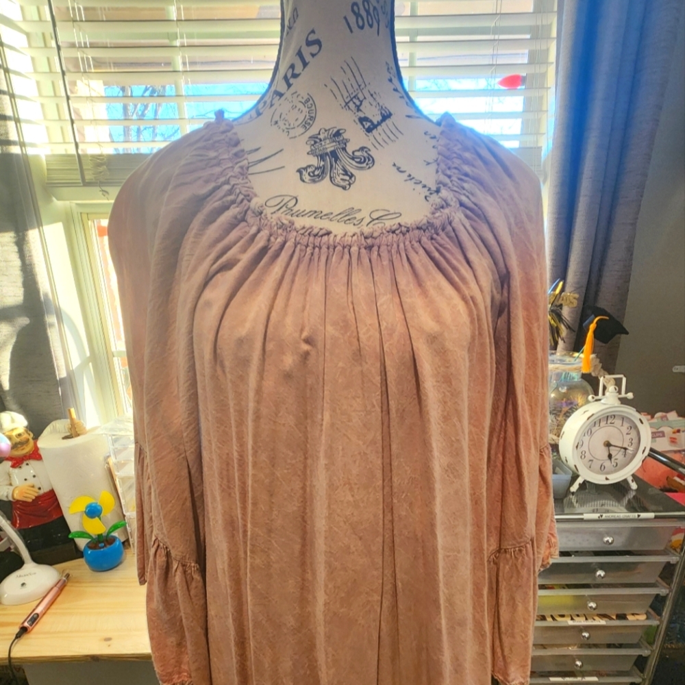 Elegant Gathered Blouse in Soft Pink